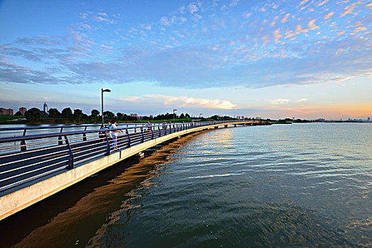 chốt số hàng ngày