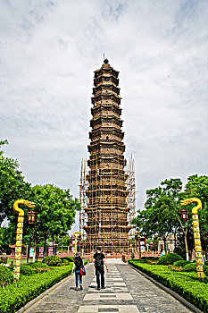 rong bach kim mb
