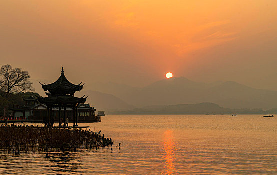 xổ số sóc trăng hàng tuần